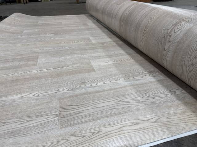 Линолеум бытовой Lino HOME 18-0.1 Дизайн - ДУБ ПОРТУГАЛЬСКИЙ 3 3.0 м - 4