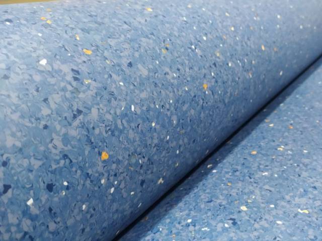 Линолеум коммерческий гомогенный IQ ZENITH - 3