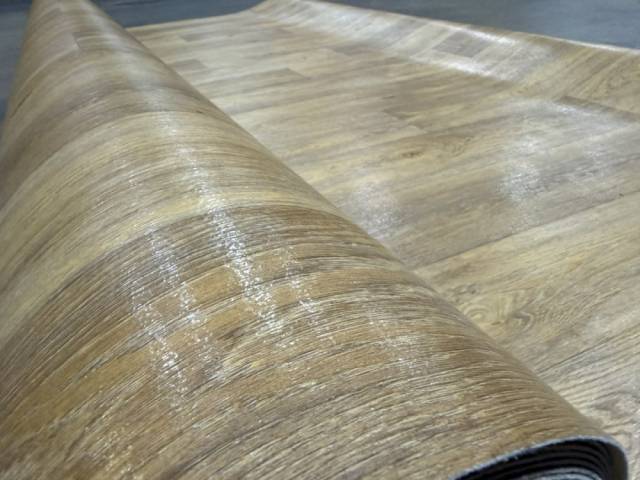 Линолеум бытовой Lino HOME 18-0.1 Дизайн - ДУБ ЕВРОПЕЙСКИЙ  3 2.5 м - 4